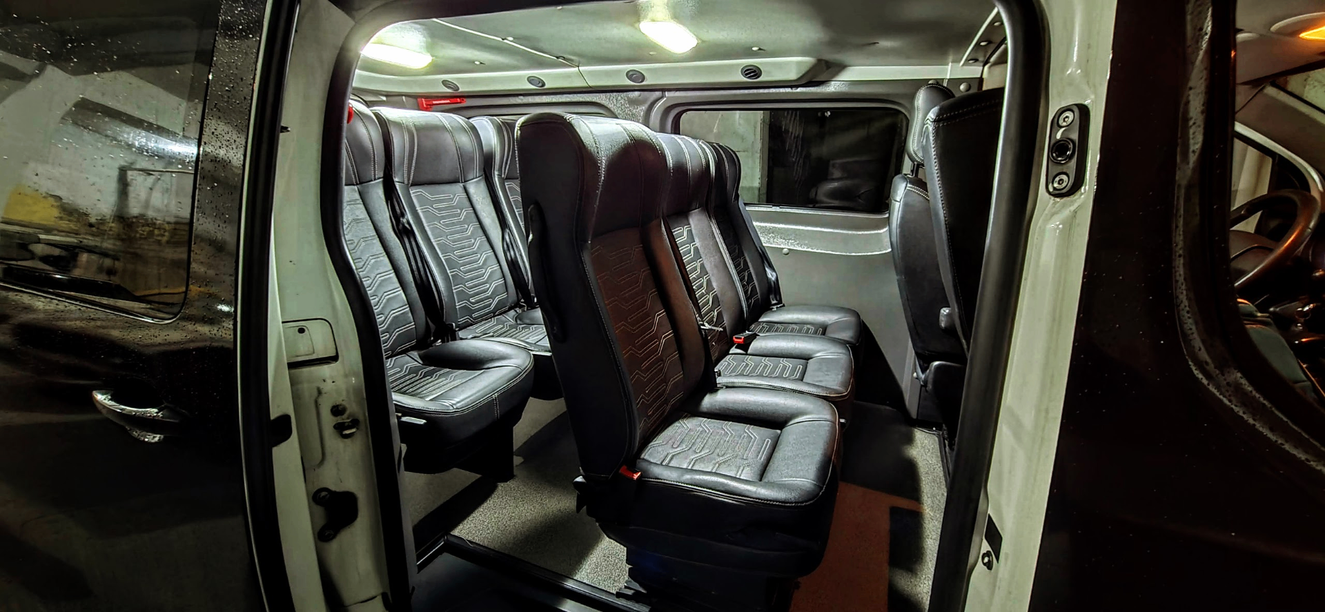 Mini Van Executiva